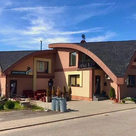 Korona Panzio Bed & Breakfast *