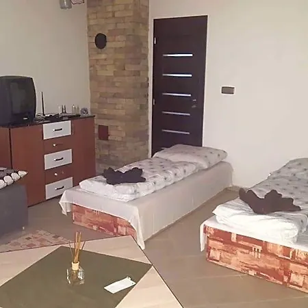 Korona Panzio Bed and Breakfast