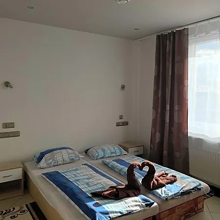 Bed and Breakfast Korona Panzio
