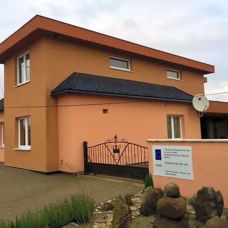 Bed and Breakfast Korona Panzio Blh nad Iplom